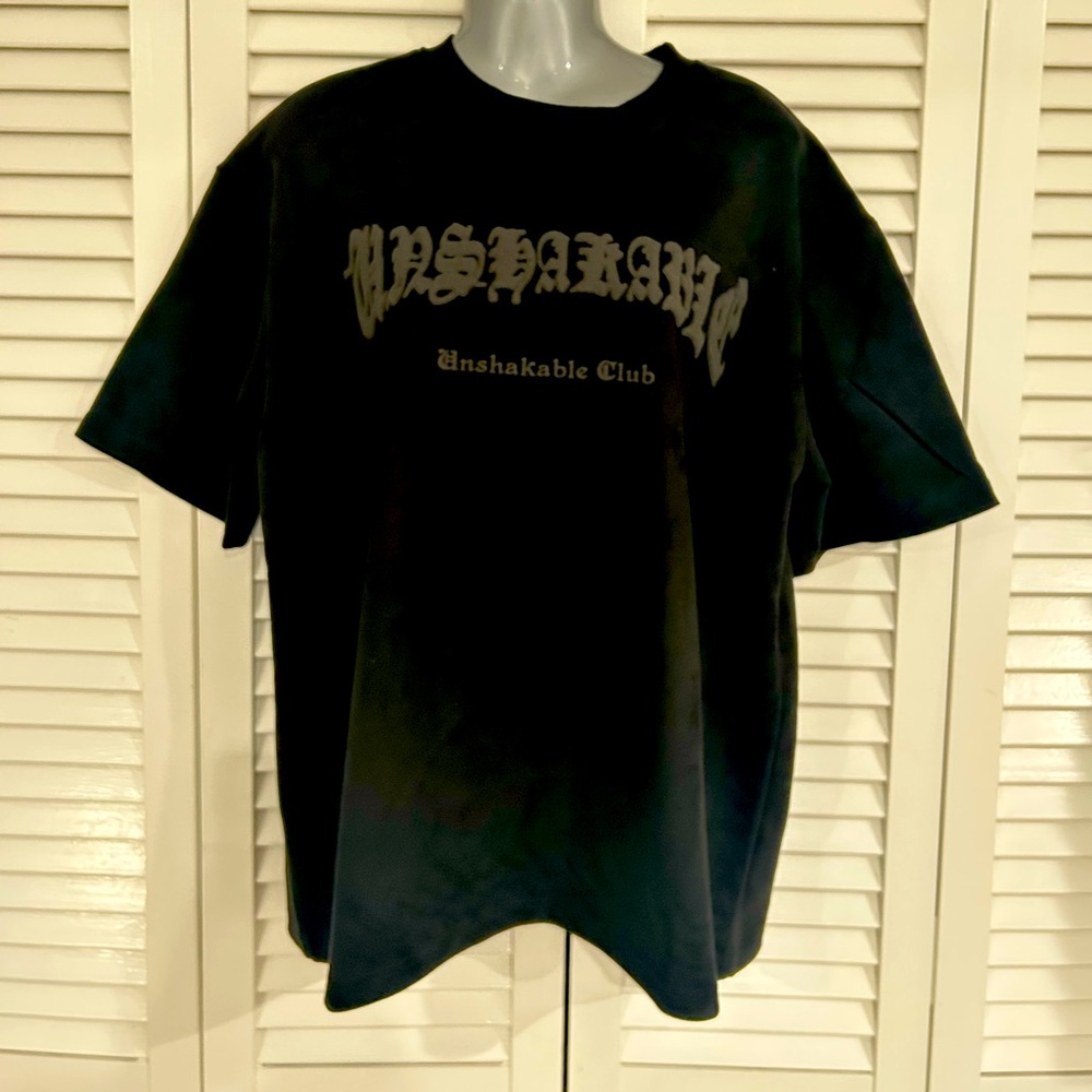 Unshakable Club Supermade Top Black large NWT